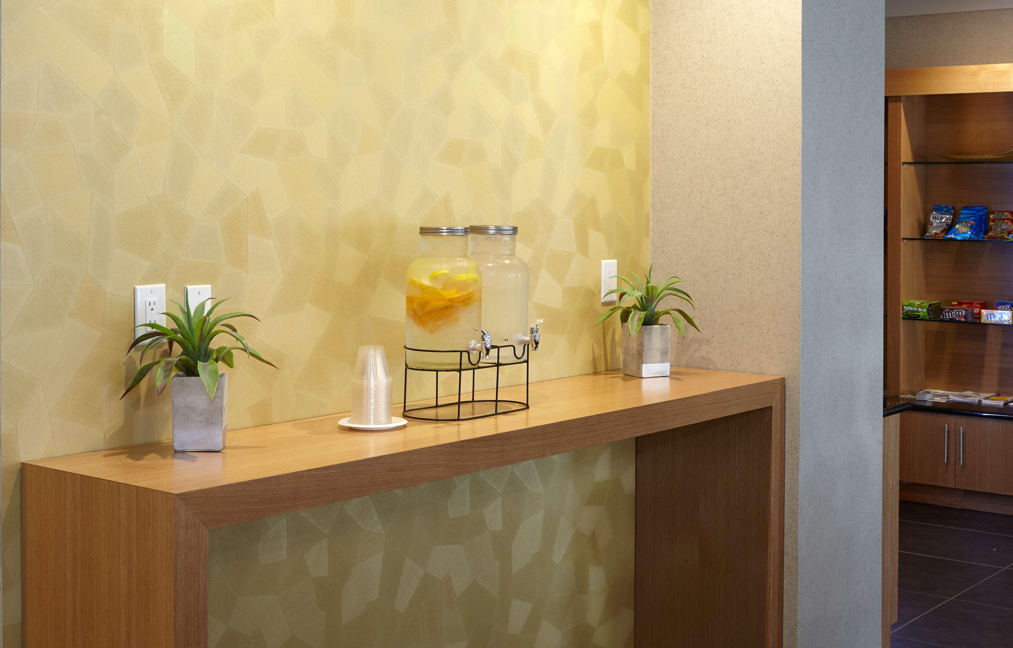 Best Western Plus University Inn Вінстон-Сейлем Екстер'єр фото